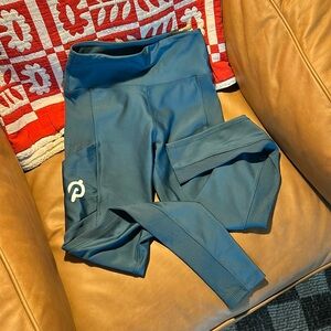 Peloton Show Up Pocket Legging (Blue/M)